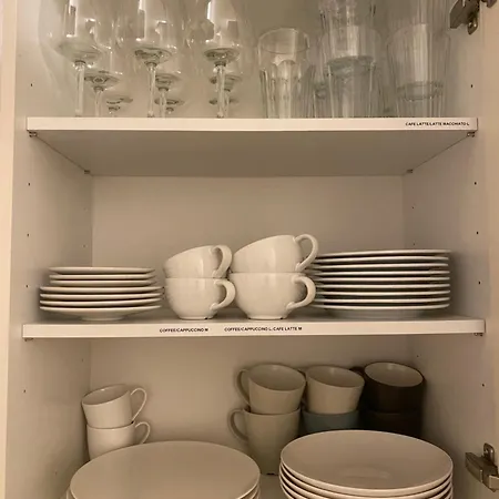 Shared In Former Hotel, Near Train Station, Fully Equipped Kitchen With Washer-dryer *