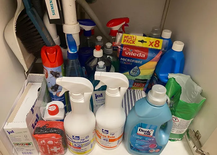 Shared In Former Hotel, Near Train Station, Fully Equipped Kitchen With Washer-dryer *